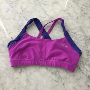 OAKLEY CROSS STRAP SPORTS BRA